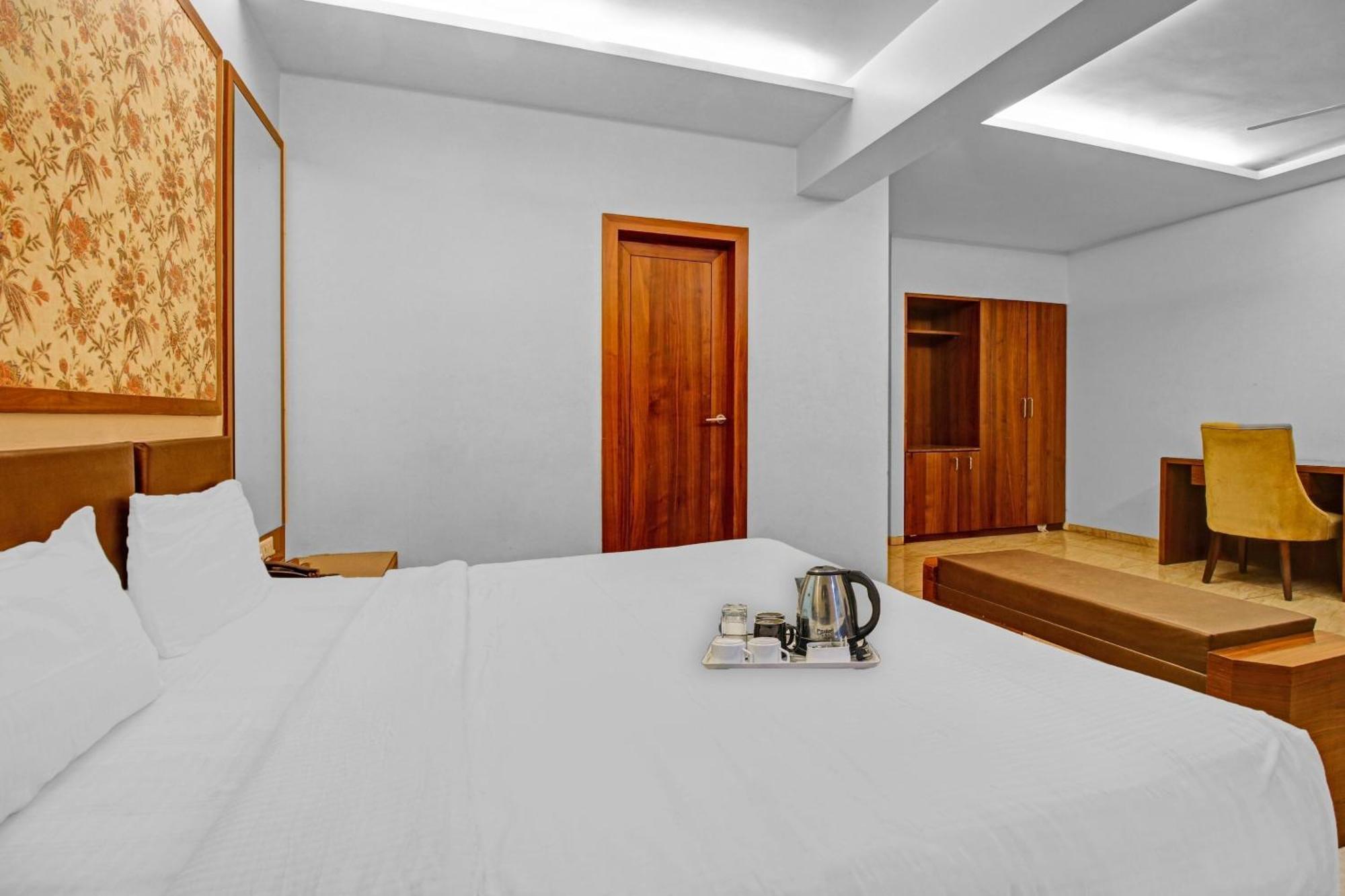 Collection O Surya Otel Bhopal Dış mekan fotoğraf