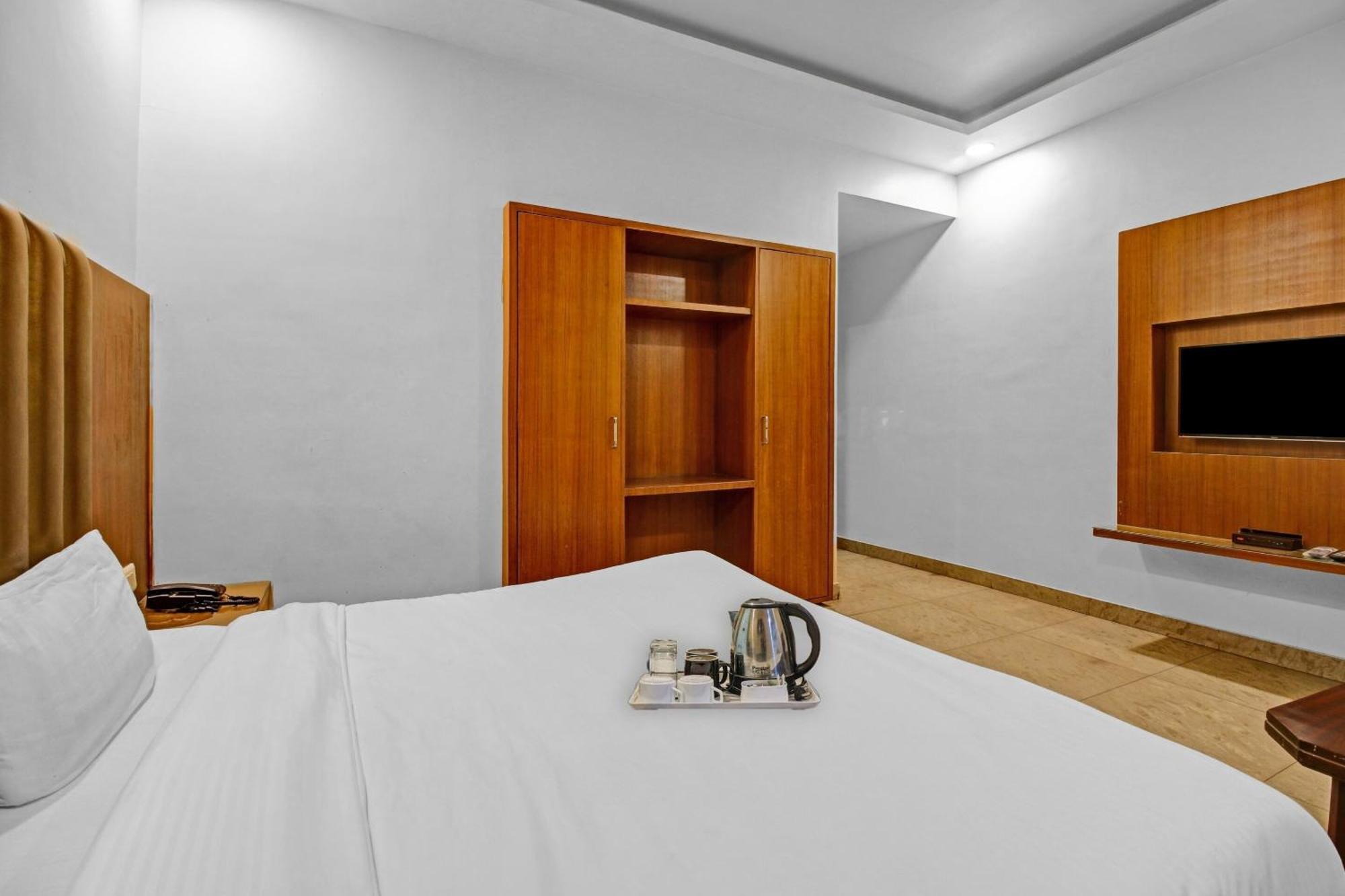 Collection O Surya Otel Bhopal Dış mekan fotoğraf