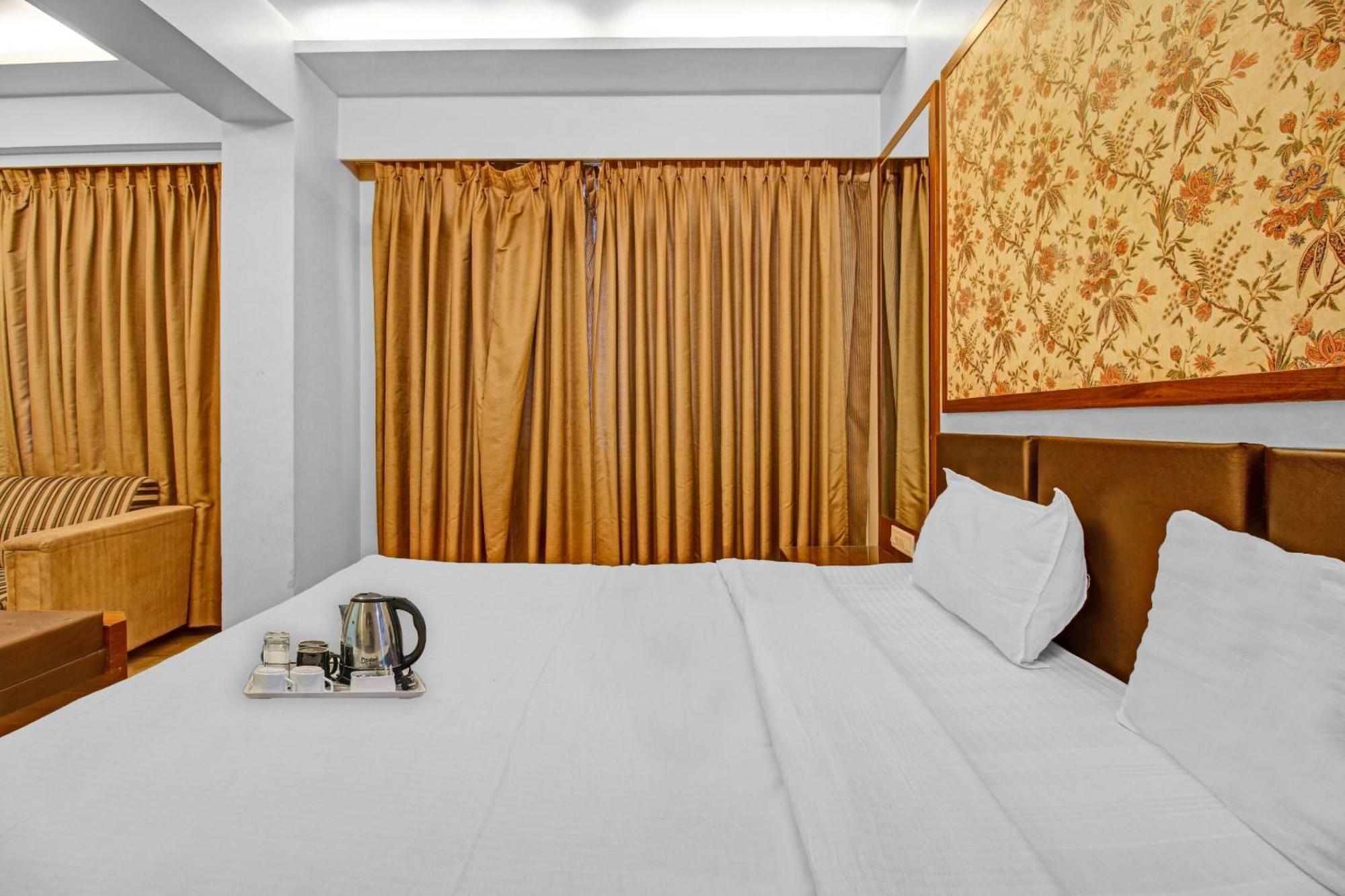 Collection O Surya Otel Bhopal Dış mekan fotoğraf